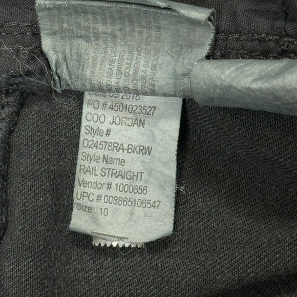 Gloria Vanderbilt Amanda Slimming Stretch Jeans Womens Sz 10 Rail Straight Black - Picture 9 of 10